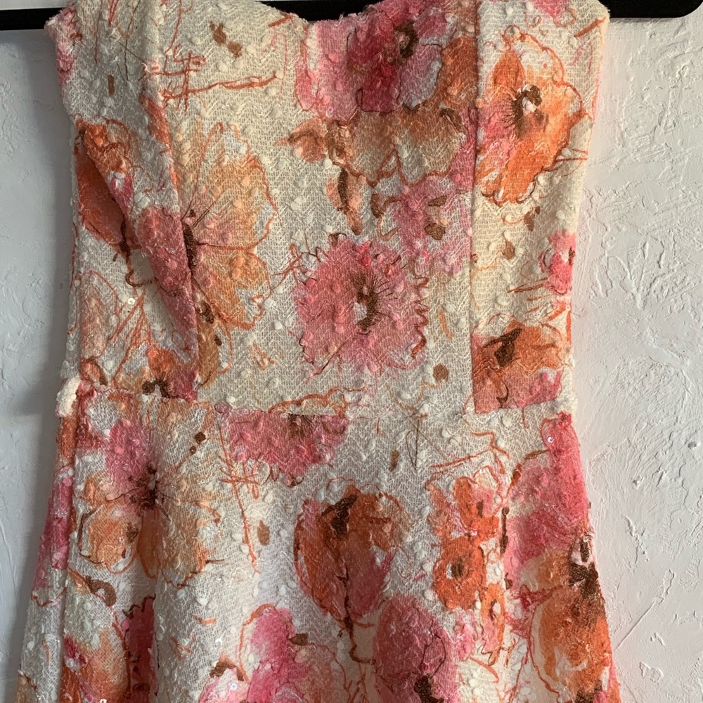 Pre loved - Picture 2 of 5